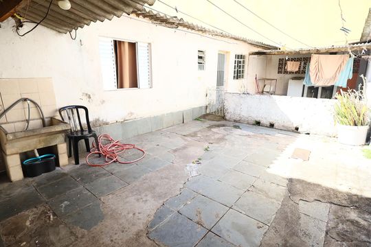 Área de Serviço 1 de casa à venda com 4 quartos, 400m² em Pestana, Osasco