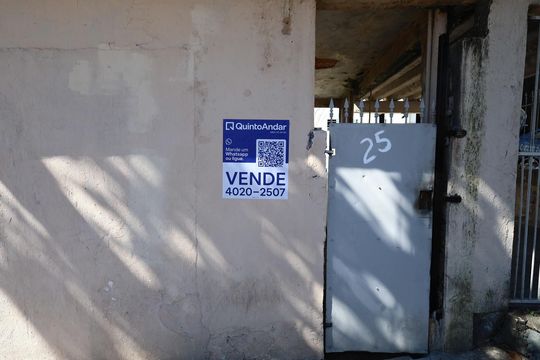 Fachada de casa à venda com 4 quartos, 400m² em Pestana, Osasco
