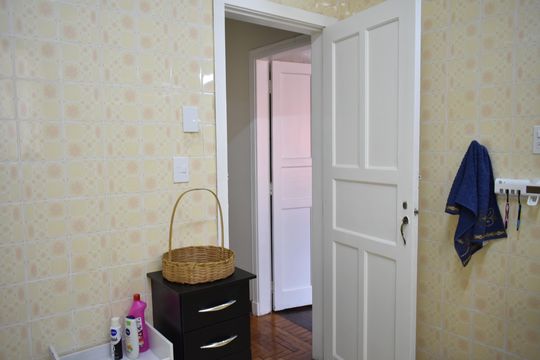 Banheiro de casa à venda com 4 quartos, 180m² em Vila Clementino, São Paulo