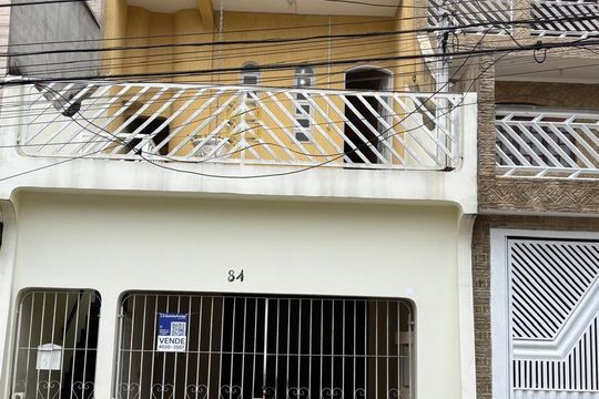 Fachada de casa à venda com 4 quartos, 225m² em Nova Petrópolis, São Bernardo do Campo