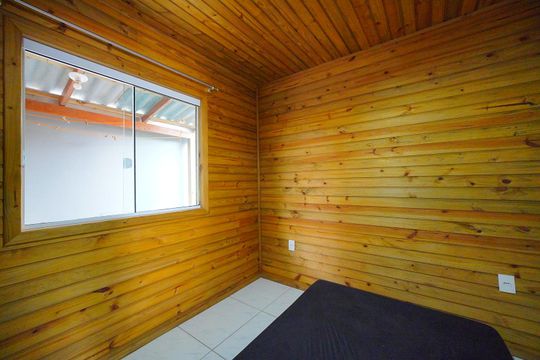 Quarto 1 de casa para alugar com 2 quartos, 60m² em São João do Rio Vermelho, Florianópolis