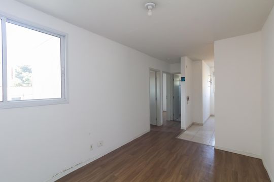 Sala de apartamento para alugar com 2 quartos, 48m² em Vila Curuçá, São Paulo