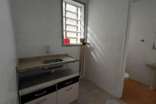 Casa à venda com 2 quartos, 80m² em São Domingos, Niterói