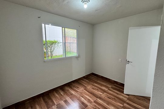 Quarto 2 de apartamento para alugar com 1 quarto, 30m² em Jardim Petrópolis, Cotia