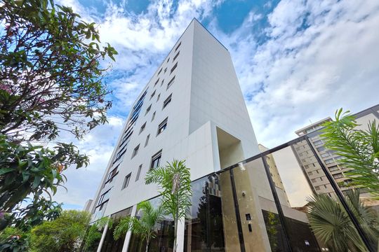 Fachada de apartamento à venda com 3 quartos, 185m² em Santo Antônio, Belo Horizonte