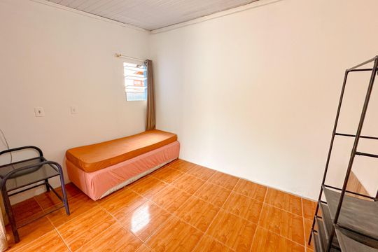 Sala/Quarto de kitnet/studio para alugar com 1 quarto, 30m² em Ingleses do Rio Vermelho, Florianópolis