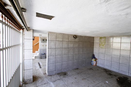 Garagem 2 de casa à venda com 5 quartos, 250m² em Alto dos Pinheiros, Belo Horizonte