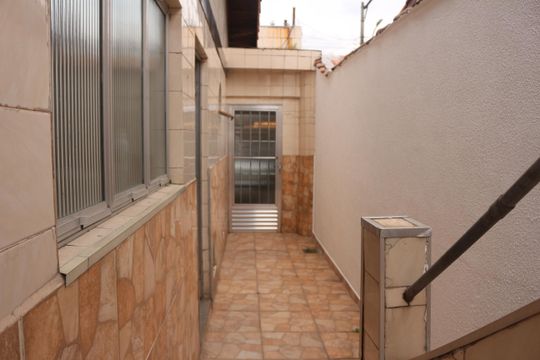Quintal de casa à venda com 3 quartos, 160m² em Nova Gerti, São Caetano do Sul