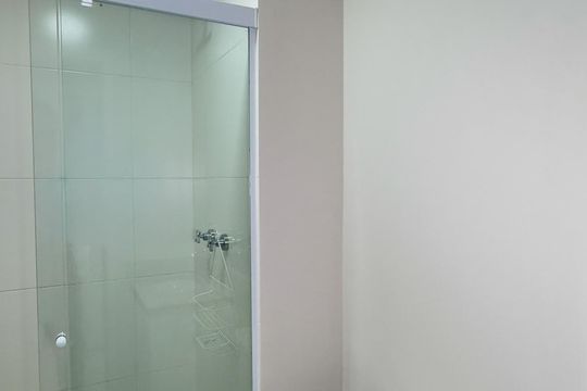 Banheiro social de apartamento para alugar com 3 quartos, 92m² em Santo Amaro, São Paulo
