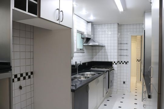 Cozinha de apartamento à venda com 1 quarto, 145m² em Perdizes, São Paulo