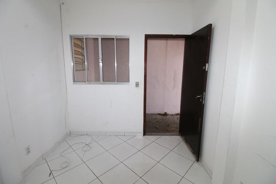 Casa para alugar com 2 quartos, 80m² em Bosque dos Eucaliptos, São José dos Campos