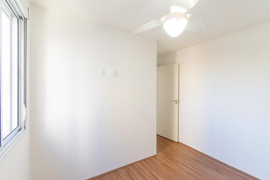 Quarto 2 de apartamento para alugar com 2 quartos, 42m² em Parque da Vila Prudente, São Paulo
