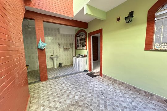 Área externa de casa de condomínio para alugar com 3 quartos, 239m² em Vila Valqueire, Rio de Janeiro