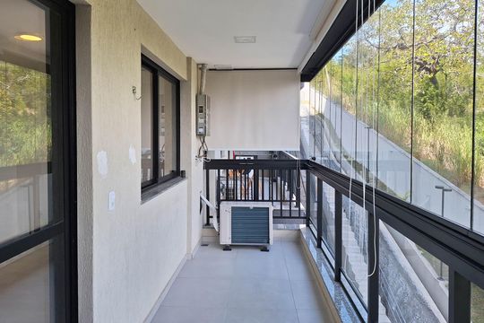 Varanda de kitnet/studio à venda com 1 quarto, 39m² em Ingá, Niterói