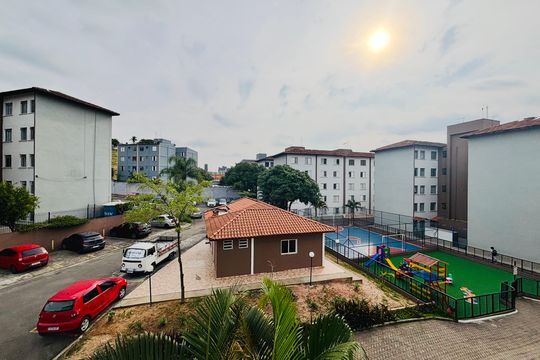 Vista do Quarto de apartamento para alugar com 2 quartos, 47m² em Vila Sílvia, São Paulo