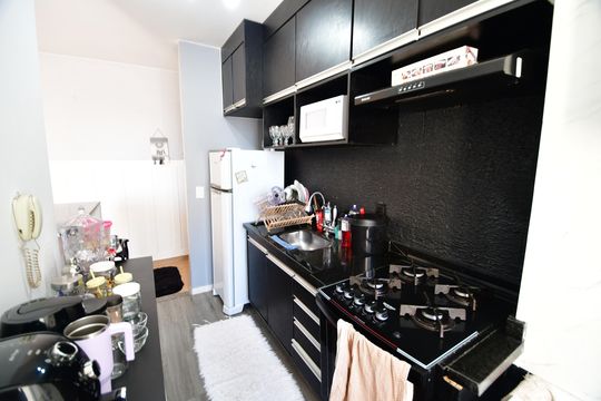 Cozinha de apartamento à venda com 2 quartos, 54m² em Vila Nova, Campinas