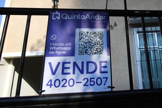 Placa de casa à venda com 6 quartos, 196m² em Penha, Rio de Janeiro