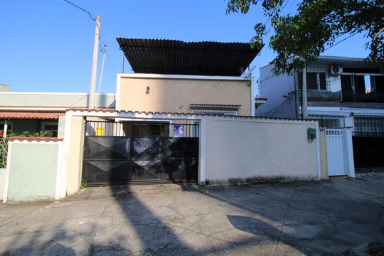 Fachada da casa de casa à venda com 6 quartos, 196m² em Penha, Rio de Janeiro