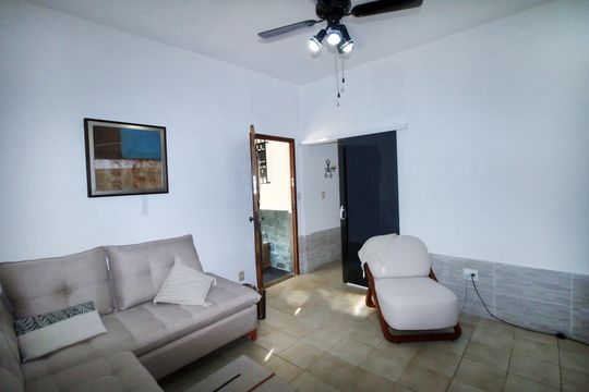 Casa 1 - Sala de casa à venda com 6 quartos, 196m² em Penha, Rio de Janeiro
