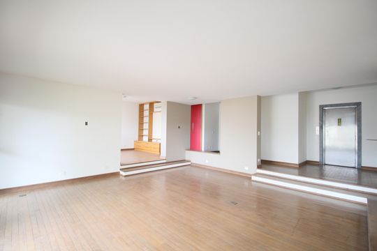 Apartamento para alugar com 3 quartos, 260m² em Real Parque, São Paulo