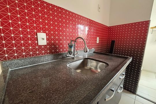 Cozinha de apartamento para alugar com 2 quartos, 45m² em Petrópolis, Cotia