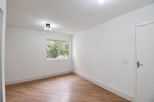 Sala de apartamento para alugar com 2 quartos, 47m² em Santa Cândida, Curitiba