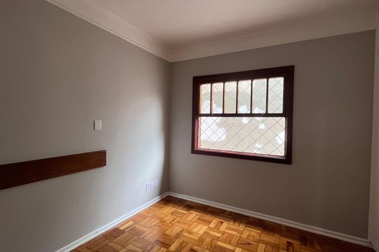 Suíte de casa à venda com 3 quartos, 293m² em Vila Nogueira, Campinas