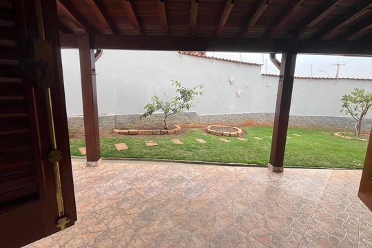 Quarto 1 vista de casa à venda com 3 quartos, 293m² em Vila Nogueira, Campinas