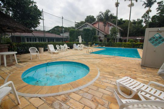 Área comum - Piscina de casa de condomínio para alugar com 3 quartos, 220m² em Tristeza, Porto Alegre