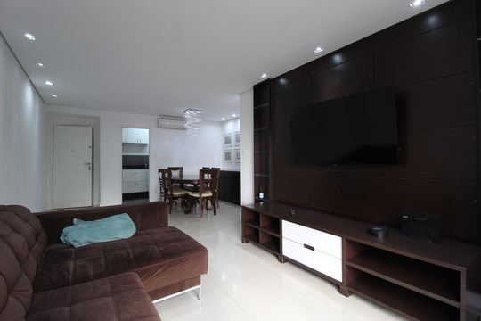 Sala de apartamento para alugar com 2 quartos, 108m² em Vila Nova Conceição, São Paulo