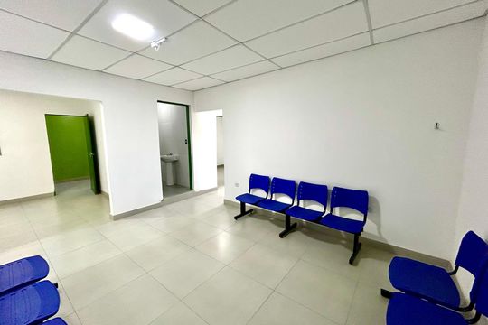 Sala de casa para alugar com 3 quartos, 440m² em Jardim Presidente Dutra, Guarulhos