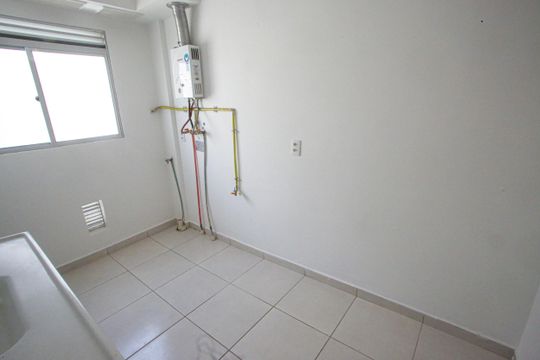 Cozinha de apartamento para alugar com 2 quartos, 48m² em Taquara, Rio de Janeiro