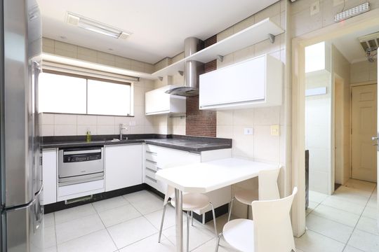 Cozinha  de apartamento para alugar com 3 quartos, 140m² em Vila Leopoldina, São Paulo