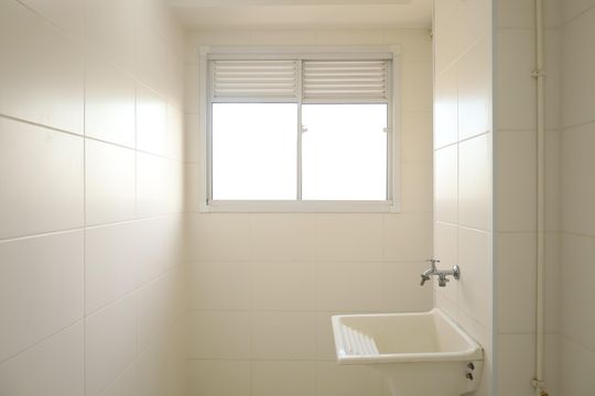 Área de Serviço de apartamento para alugar com 2 quartos, 41m² em Jardim Helian, São Paulo
