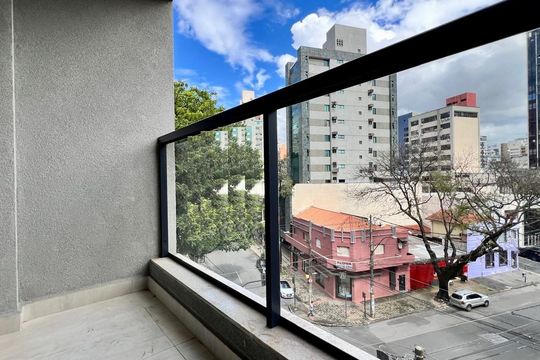 Varanda Suíte de apartamento à venda com 3 quartos, 92m² em Lourdes, Belo Horizonte