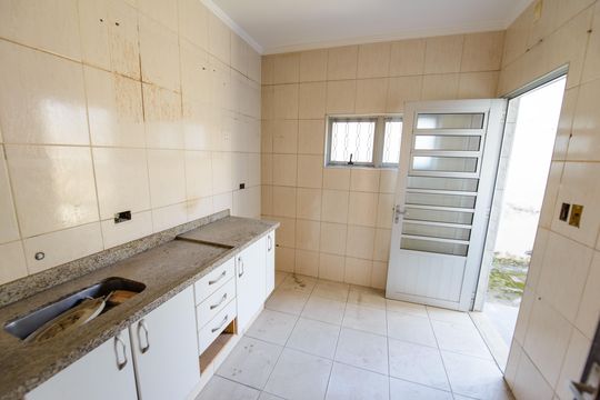 Cozinha de casa para alugar com 3 quartos, 200m² em Jardim Maria Augusta, Taubaté