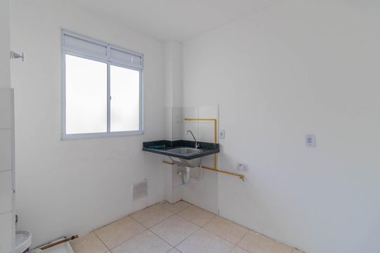 Cozinha de apartamento para alugar com 2 quartos, 48m² em Vila Nova, Porto Alegre