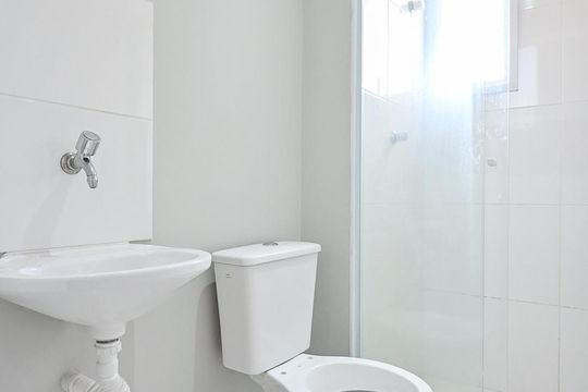 Banheiro de apartamento à venda com 2 quartos, 50m² em Jardim Ana Maria, São Paulo