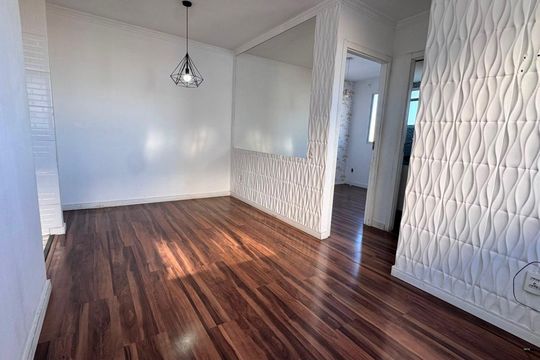 Sala de apartamento para alugar com 2 quartos, 42m² em Jardim do Lago, Osasco