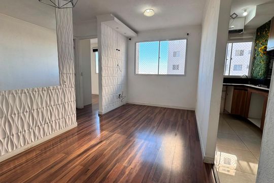 Apartamento para alugar com 2 quartos, 42m² em Jardim do Lago, Osasco