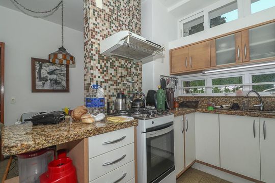 Cozinha de casa à venda com 3 quartos, 459m² em Três Figueiras, Porto Alegre