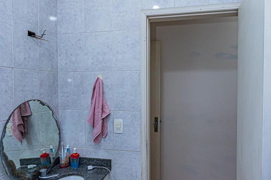 Banheiro Social de casa à venda com 3 quartos, 50m² em Jardim Monjolo, São Paulo