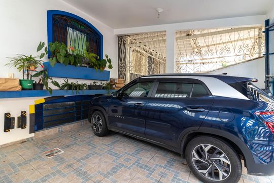 Garagem de casa à venda com 3 quartos, 168m² em Jardim São Paulo, São Paulo