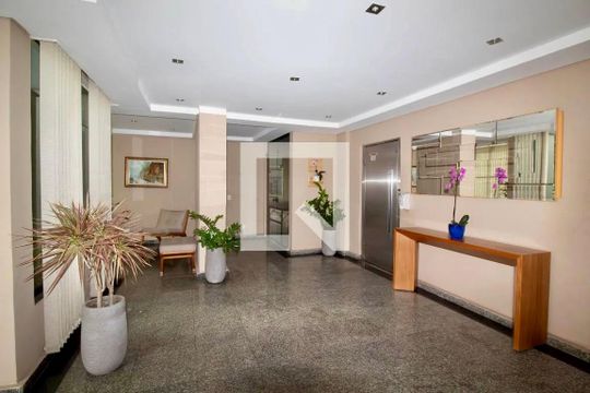 Hall social de apartamento à venda com 2 quartos, 81m² em Centro, Guarulhos