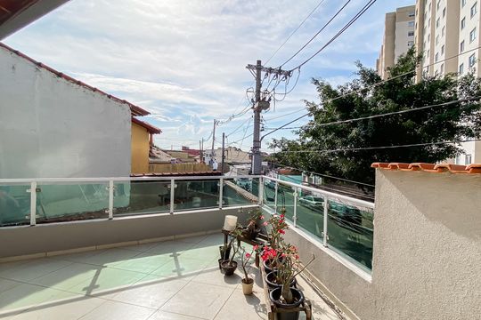 Varanda  de casa à venda com 4 quartos, 280m² em Engenheiro Goulart, São Paulo