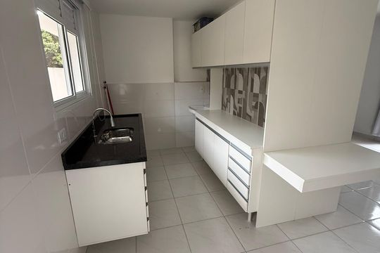 Cozinha e Área de Serviço de kitnet/studio à venda com 1 quarto, 29m² em Vila Bela, São Paulo