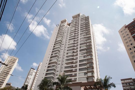 Fachada de apartamento à venda com 2 quartos, 68m² em Chácara Inglesa, São Paulo
