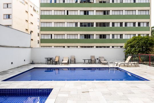 Piscina de apartamento para alugar com 2 quartos, 98m² em Pinheiros, São Paulo
