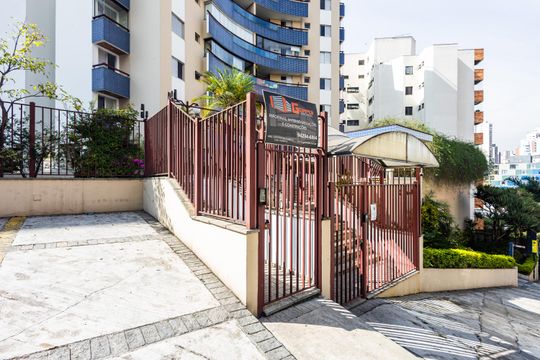 Fachada de apartamento para alugar com 2 quartos, 98m² em Pinheiros, São Paulo