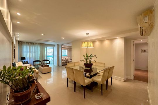 Apartamento à venda com 3 quartos, 156m² em Laranjeiras, Rio de Janeiro